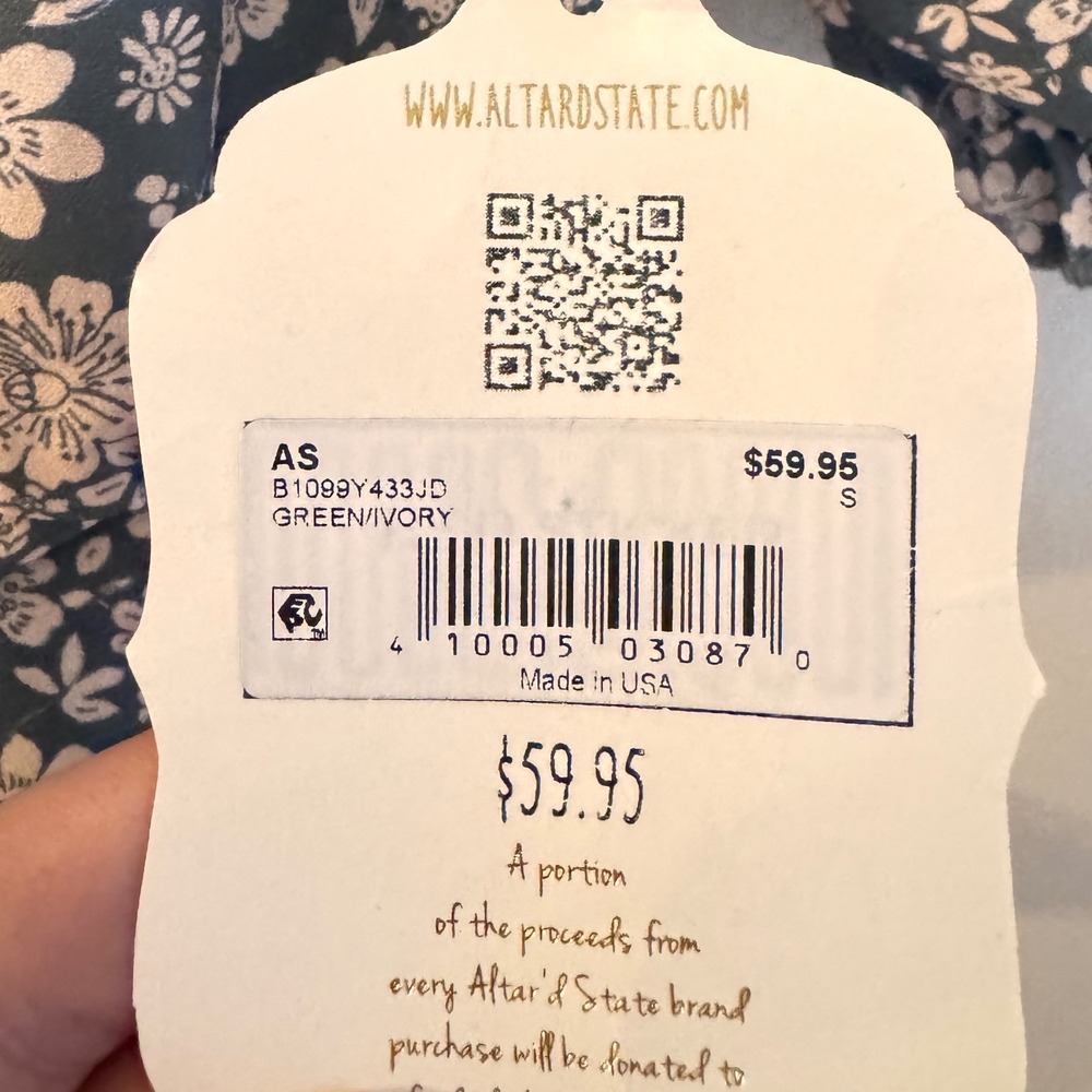 Altar'd State Floral Puff Sleeve Tie Front Crop Top Green Ivory S NWT - Picture 5 of 5